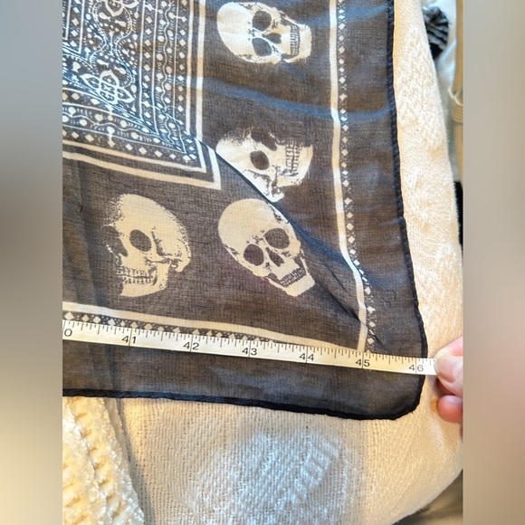 Navy Blue White Skull Scarf Wrap Lightweight - Picture 4 of 5
